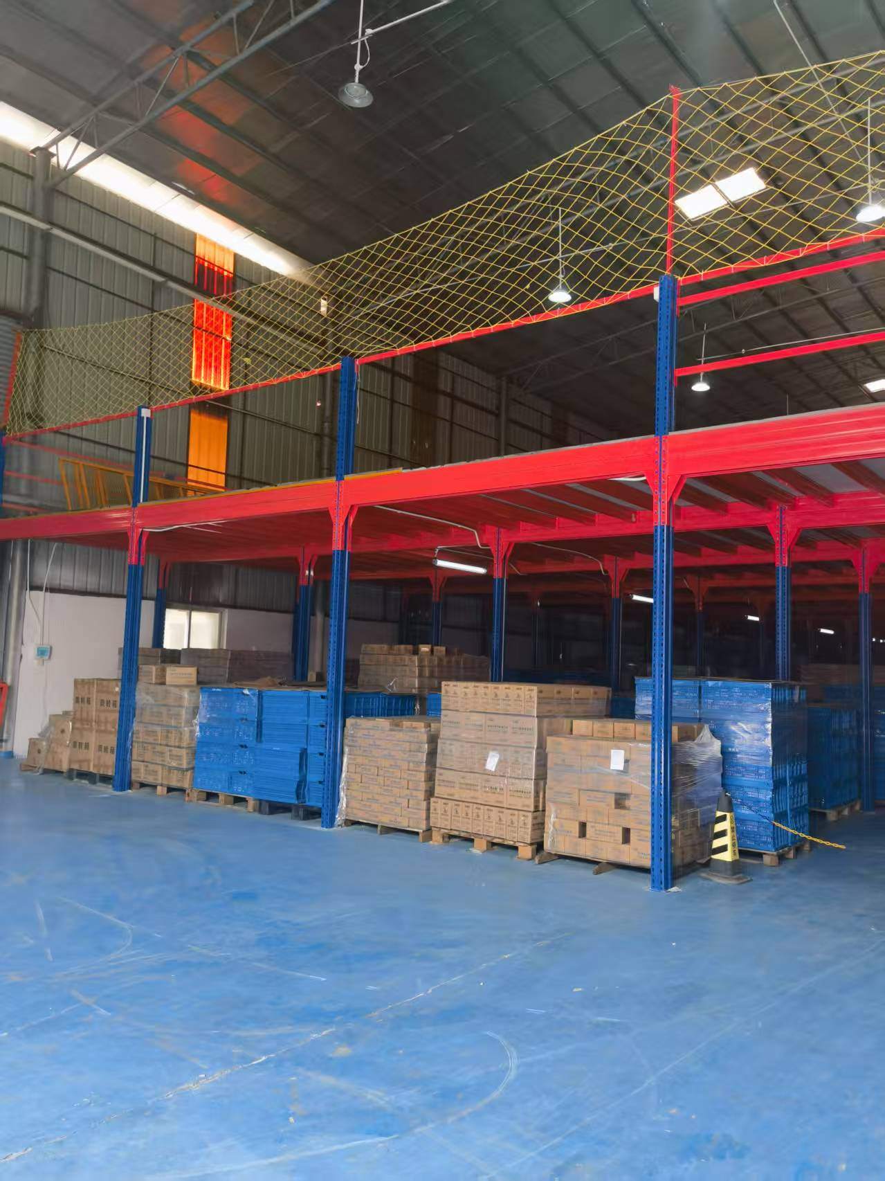 模块化阁楼货架平台,多次拆装后仍能保持初始精度,支持跨区域迁移与重复利用